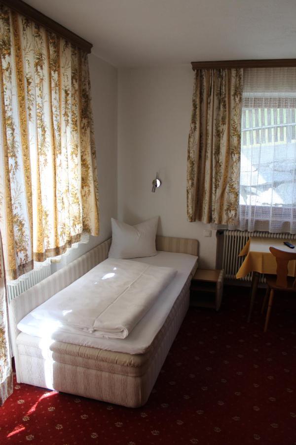 Pension Jaegerhof Sankt Anton am Arlberg Exterior foto